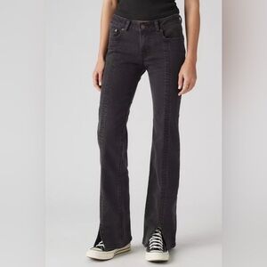 Levi's Women's Low Rise Bootcut Jeans 27 Black Stretch Flare Seamed NWOT